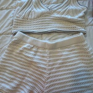 Woven set